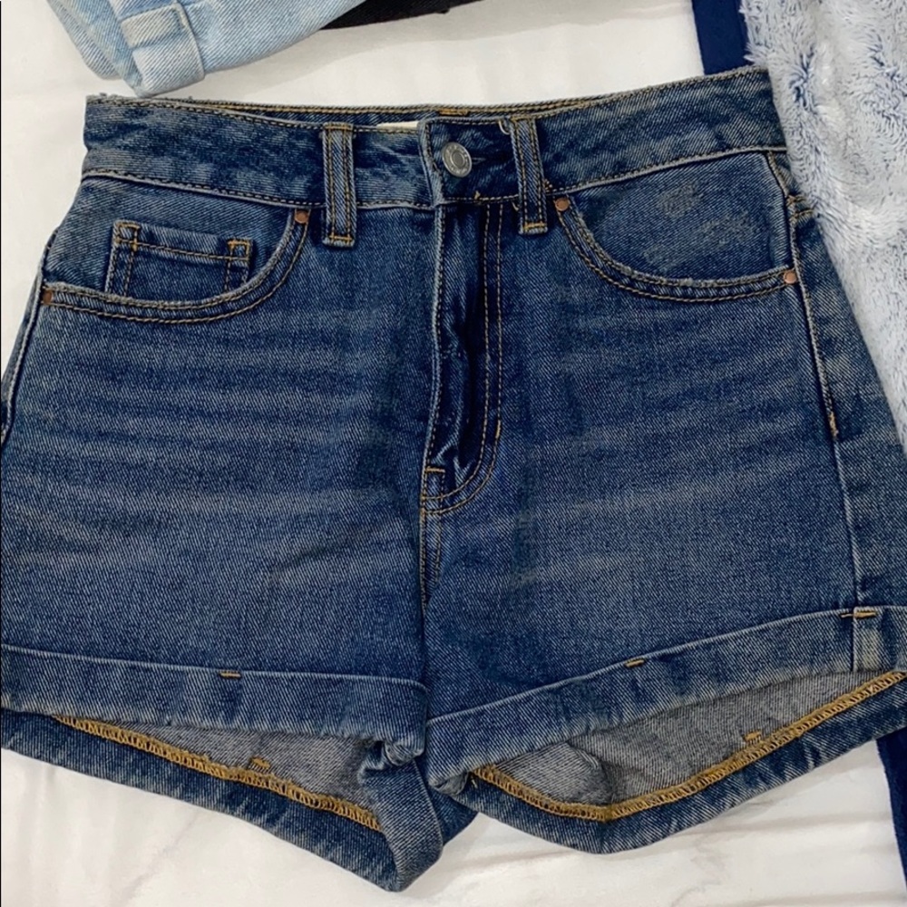 Pacsun mom short size 22